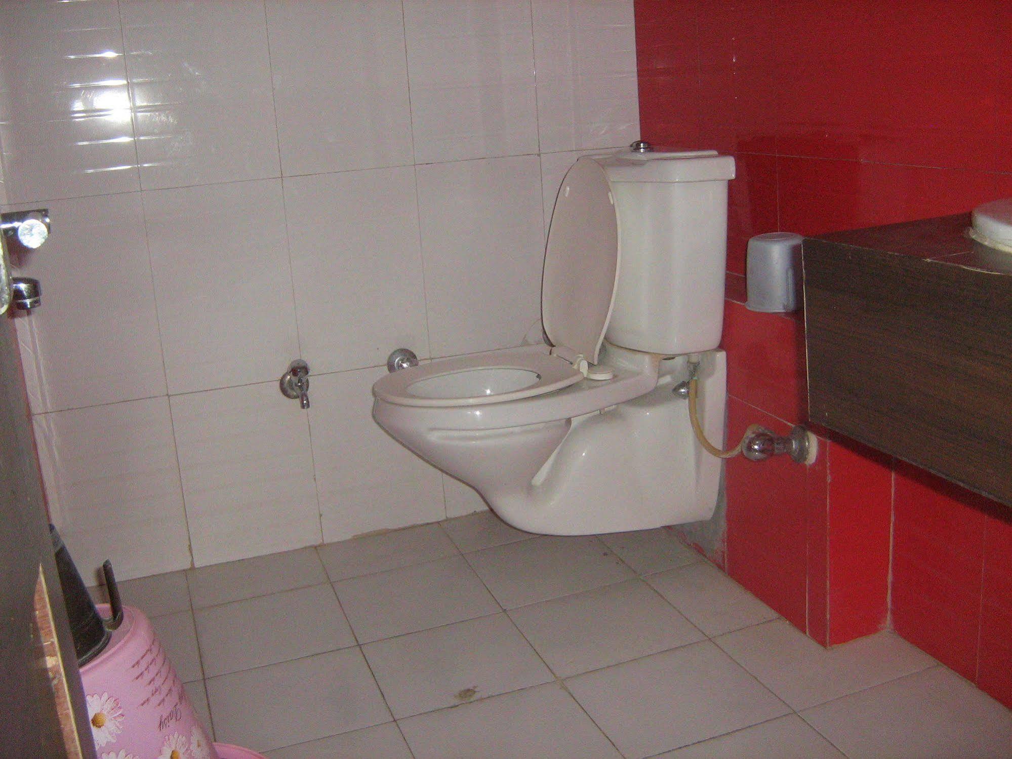 Hotel Gyan Haridvár Kültér fotó